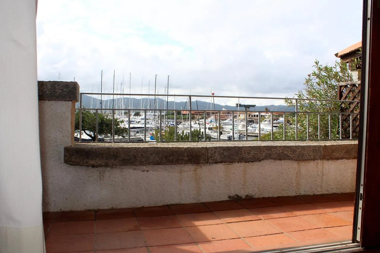 I Tramonti Apartments Порто-Ротондо